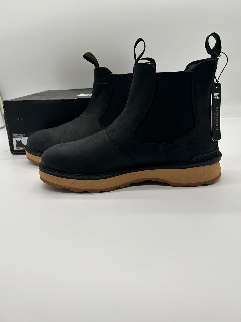 Women’s Sorel Hi-Line Waterproof Suede Chelsea Boots size12